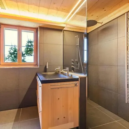Beautiful Modern In The Gstaad Region *